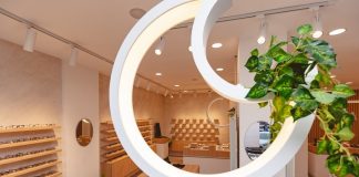 Lensa deschide la Pitesti al 9-lea showroom de optica din Romania