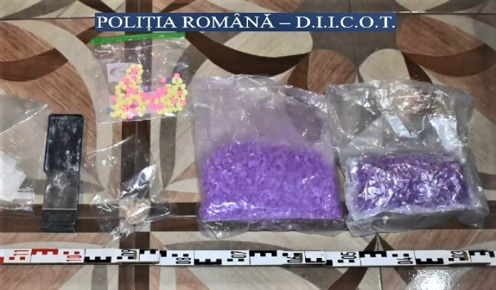 Perchezitii in Brasov la traficanti de droguri