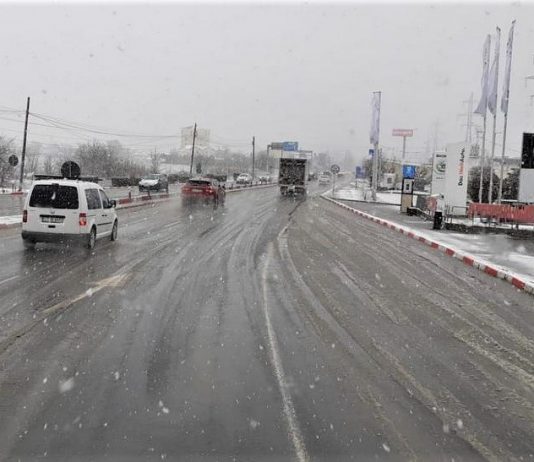 Primaria Constanta actioneaza pentru prevenirea formarii poleiului pe strazi