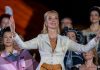 Madrigal a adus muzica în curtea Spitalului Colțea. Peste 1.000 de spectatori la concertul dedicat pacienților și medicilor