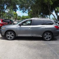 2017 Nissan Pathfinder Platinum Full Option for sell
